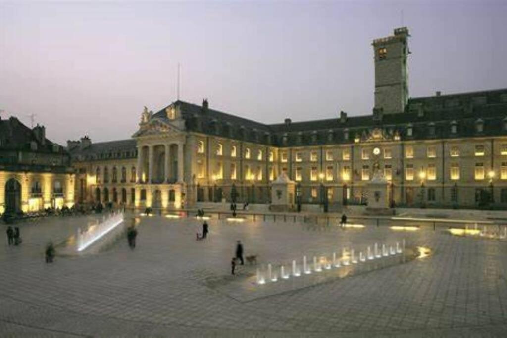 Liberté Apartamento Dijon Exterior foto